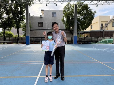 113-2學期默默撿拾校園人造垃圾堪為學校環保小尖兵楷模!值得嘉勉表揚!圖片